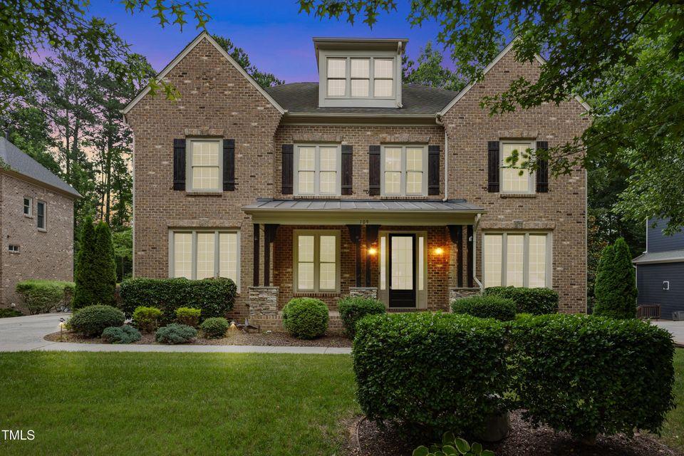 109 Aspenridge Dr Holly Springs NC 27540