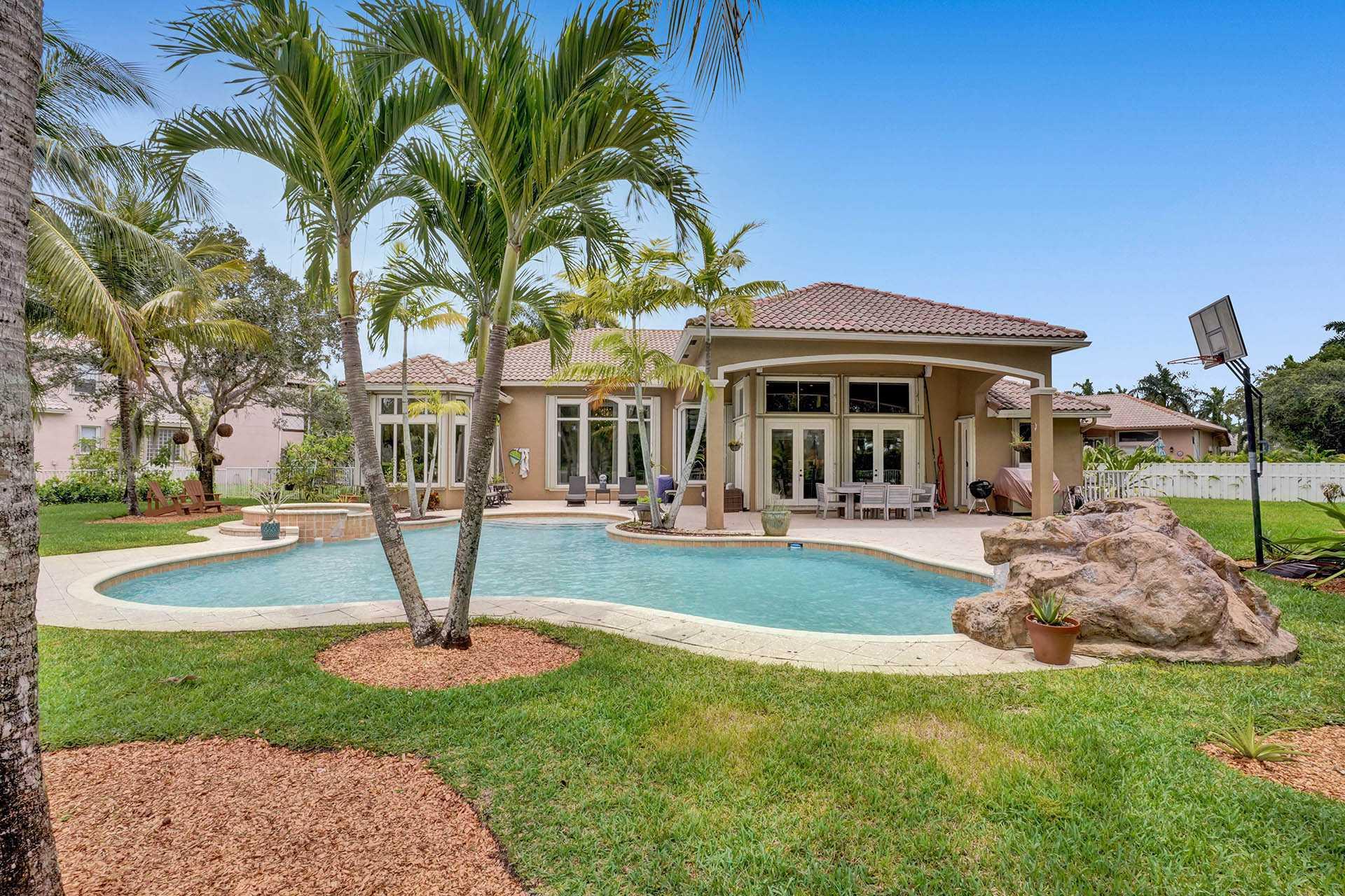 13702 NW 11 Ct, Pembroke Pines, FL -SOLD-