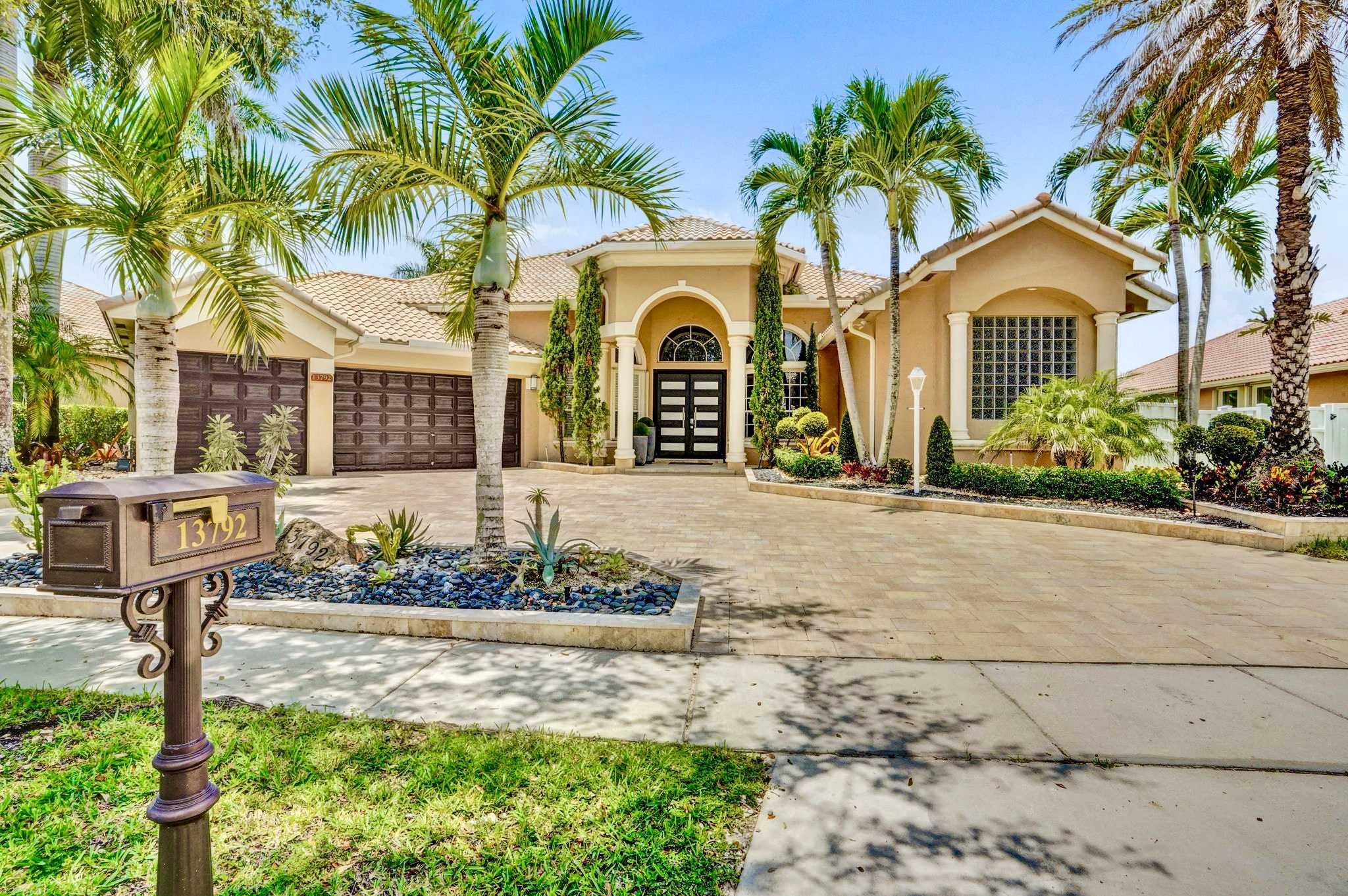 13752 NW 11 CT, Pembroke Pines, FL -SOLD-