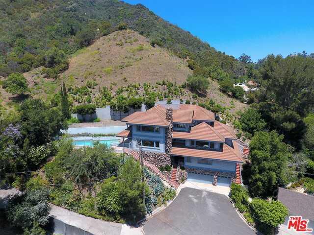 9819 Curwood PL, Beverly Hills, CA -SOLD-