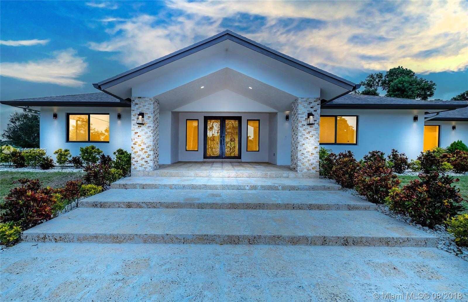 13911 Luray Rd, Southwest Ranches, FL -SOLD-