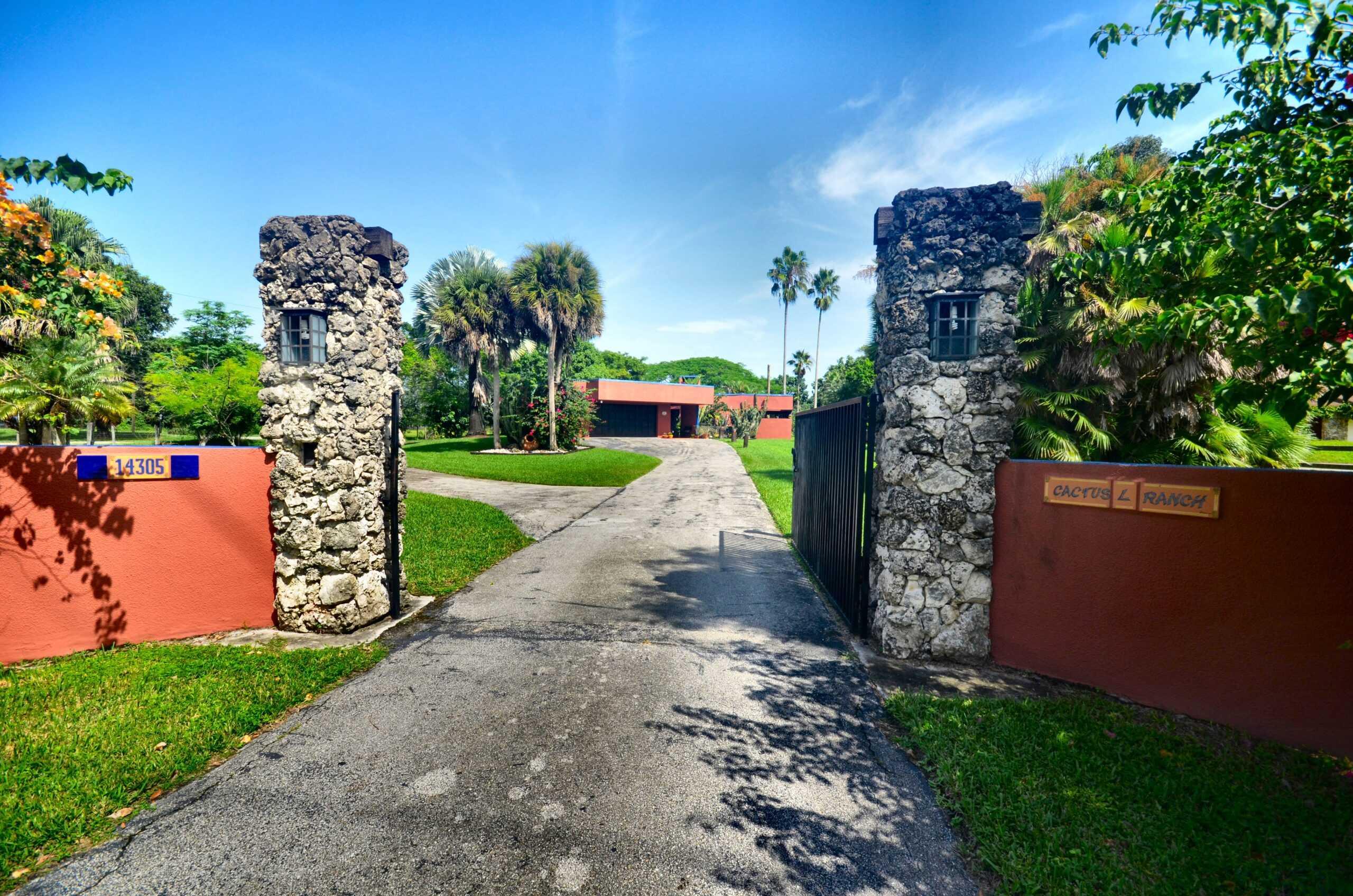 14305 Stirling Rd, Southwest Ranches, FL -SOLD-