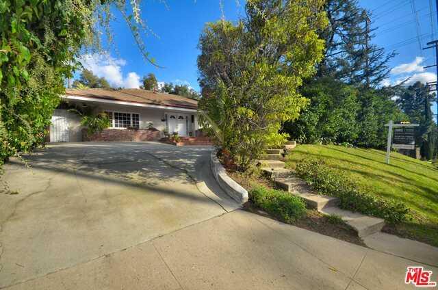 1902 Coldwater Canyon Dr, Beverly Hills, CA -SOLD-