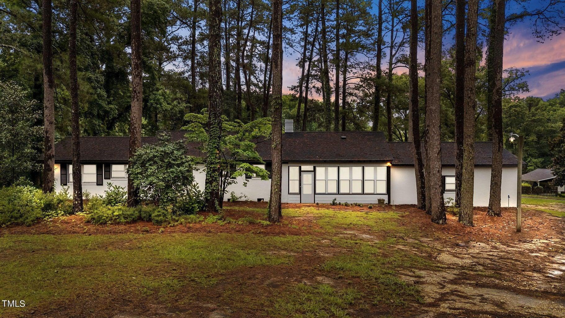 3517 S U.S. Highway 301 Smithfield, NC 27577 – SOLD –